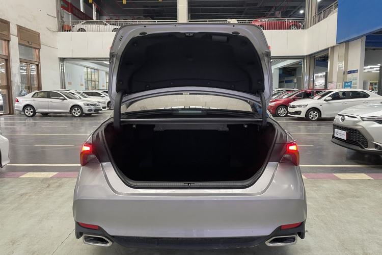 Used Toyota Avalon 2022 2.0L Luxury Edition Trunk