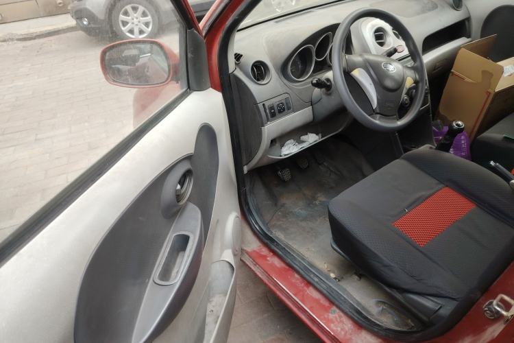 Used FAW Weizhi V2 2010 1.3L Manual Luxury Version
