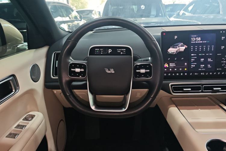 Used Li Auto L9 2022 Max model