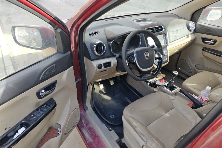 Used Jinbei 750 2015 1.5L Flagship Model