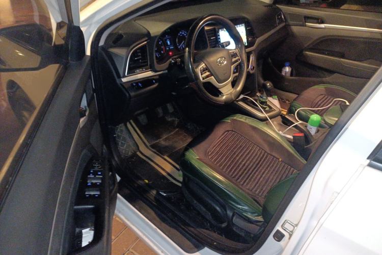 Used Hyundai Elantra (6th Generation / Lingdong) 2016 1.6L Manual ZhiXuan · Dynamic Model
