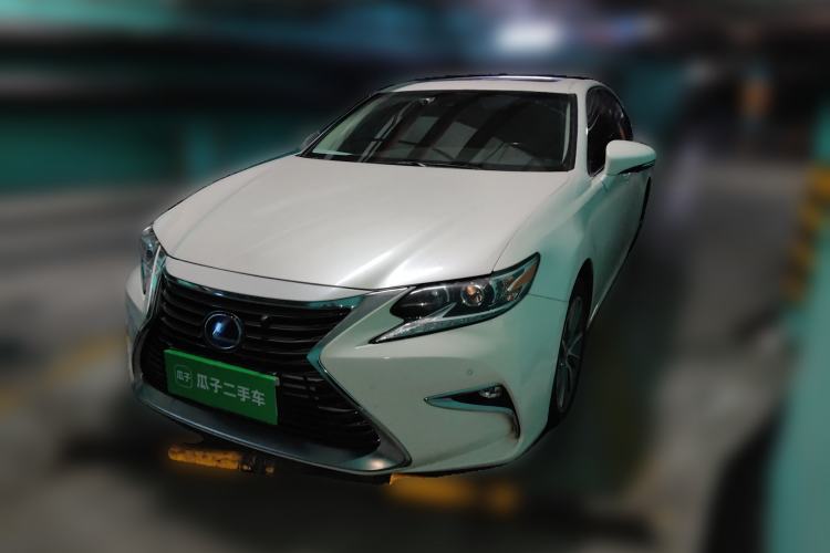Used Lexus ES 2015 300h Comfort Edition