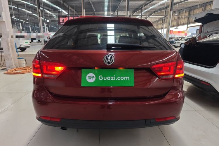 Used Volkswagen Gran Lavida 2013 1.6L Automatic Fashion Model
