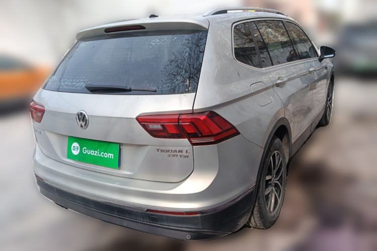 Used Volkswagen Tiguan L 2017 330TSI Automatic Two-Wheel Drive Luxury Edition Rear Right 45 Deg