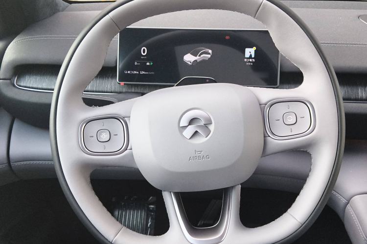 Used Nio EC6 2024 75 kWh Steering Wheel
