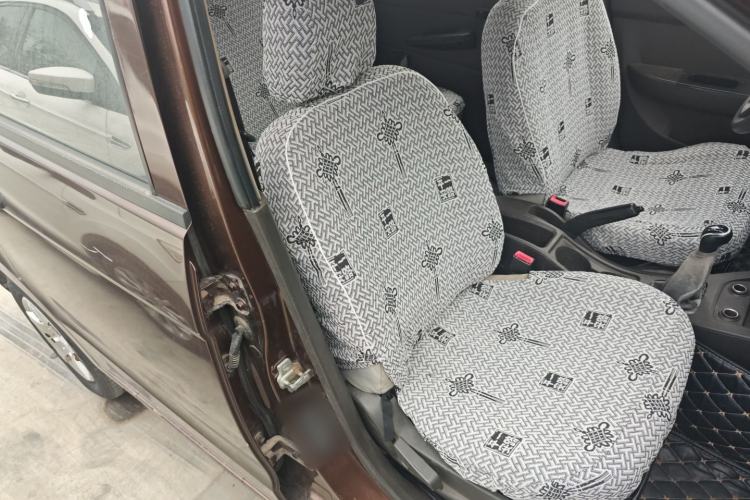 Used Wuling Hongguang 2015 1.5L S Base Model China IV
