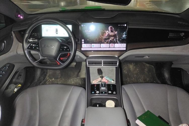 Used BYD Seal 2024 HONOR Edition DM-i 1.5L 121km Prestige Model
