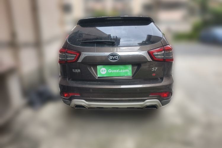 Used BYD S7 2017 1.5T Manual Luxury Model
