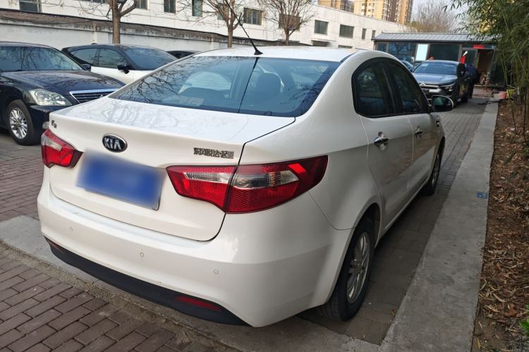 Used Kia K2 2012 Sedan 1.4L MT GLS Commemorative Edition
