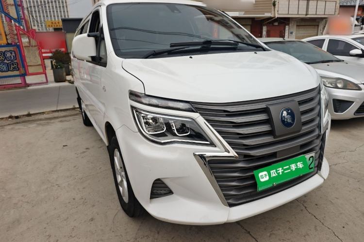 Used FORTHING Lingzhi M5 2022 Passenger Version Standard Model 7-Seater Front Right 45 Deg