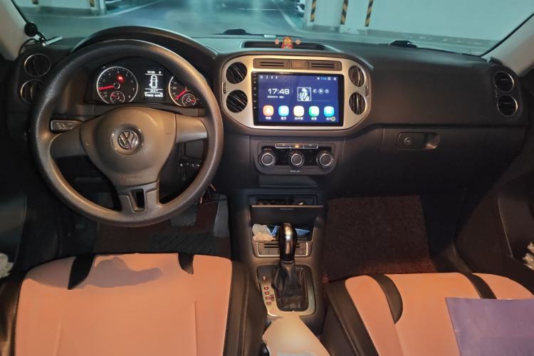 Used Volkswagen Tiguan 2015 1.8TSI Automatic Two-Wheel Drive Trend Edition Center Console