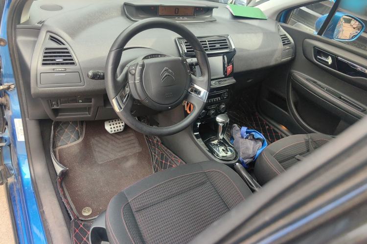 Used Citroen C-Quatre 2013 Facelifted CROSS 1.6L Automatic Center Console