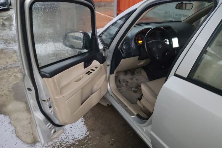 Used Suzuki SX4 S-Cross 2012 1.6L Manual - Practical Upgraded Version Driver Seat