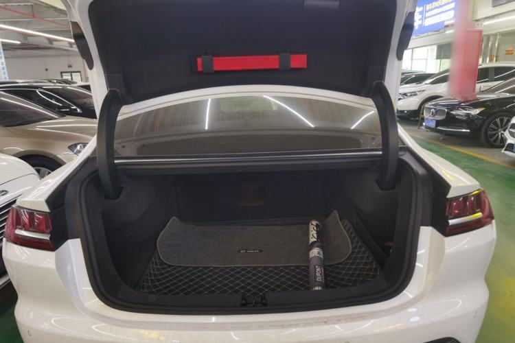 Used BYD Han 2020 EV Long-Range Luxury Model
