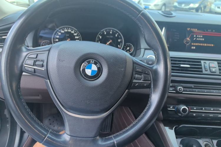 Used BMW 5 Series 2017 525Li Luxury Design Package Steering Wheel