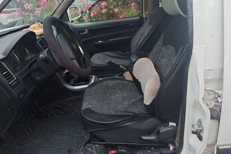 Used Foton Sapporo 2018 2.4L Two-Wheel Drive Comfort Version Standard Cab 4G69S4M