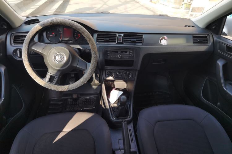 Used Volkswagen Santana 2015 1.6L Manual Fashion Edition