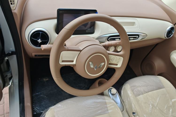 Used Wuling Hongguang MINIEV 2025 Four-Door Version Advanced Edition
