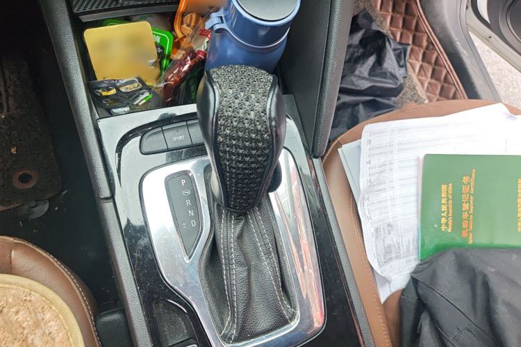 Used Buick Regal 2017 20T Elite Edition Gear Lever