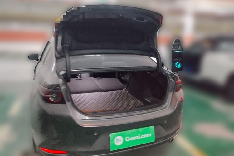 Used Mazda 3 Axela 2019 Cloud-Controlled Version 3-Box Design 2.0L Automatic Luxury Trim China V Emission Standard Trunk