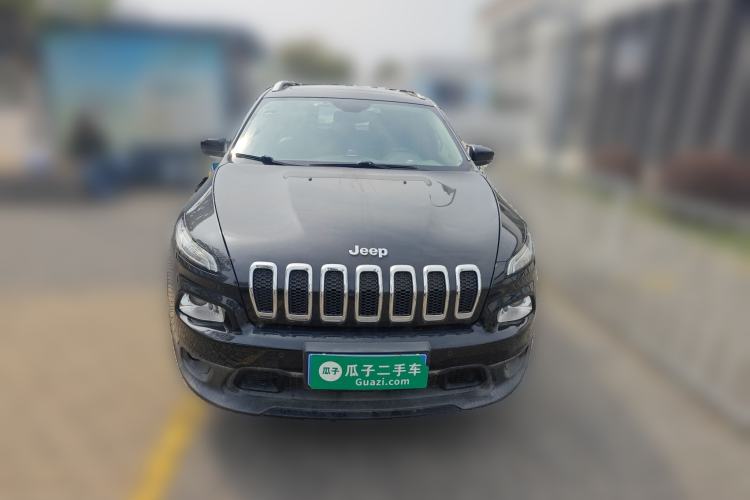 Used Jeep Cherokee 2016 2.0L Superior Edition
