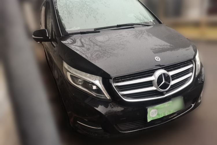 Used Mercedes-Benz V-Class 2018 V 260 L Prestige Extended Version China VI Front Right 45 Deg