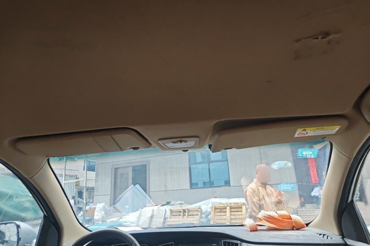 Used Baojun 730 2016 1.5L Manual Comfort Version 7 Seats China V Emission Standard Headliner