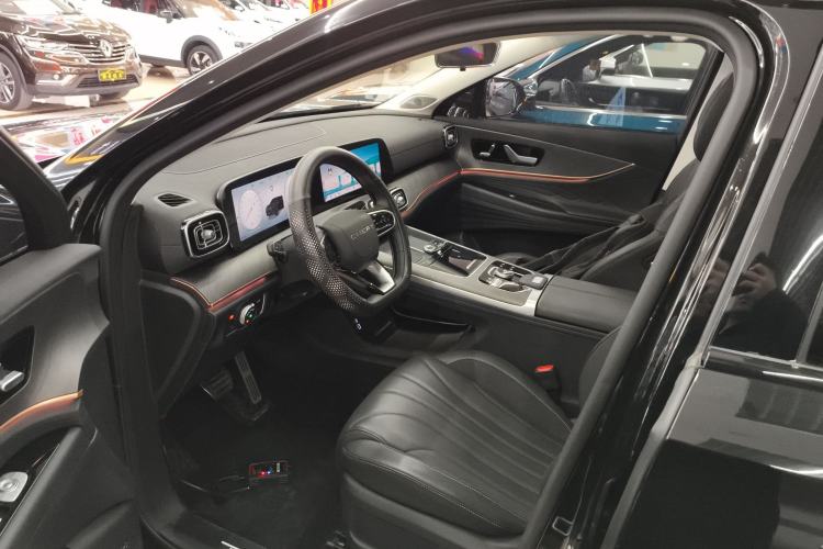 Used Chery Tiggo 9 2025 2.0T Dual-Clutch Two-Wheel Drive Black Samurai Edition 5 Seats