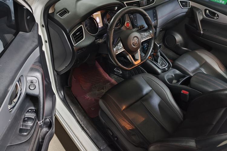 Used Nissan Qashqai 2021 2.0L CVT Luxury Edition Driver Seat