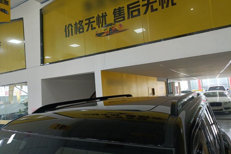 Used Formula Leopard 5 2023 Explore Edition Roof