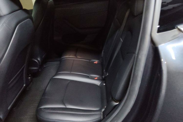 Used Tesla Model Y 2024 Rear-Wheel-Drive Version
