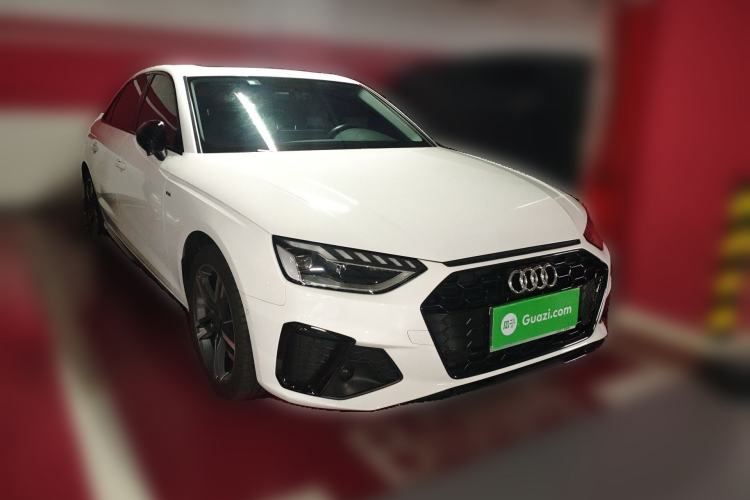 Used Audi A4L 2022 40 TFSI Luxury Dynamic Model
