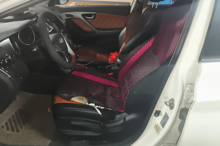 Used Hyundai Elantra (5th Generation / Langdong) 2015 1.6L Automatic Leading Model
