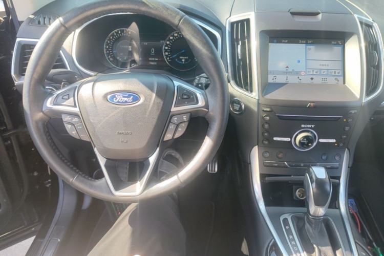 Used Ford Edge 2016 EcoBoost 245 Four-Wheel Drive Titanium 7-Seater
