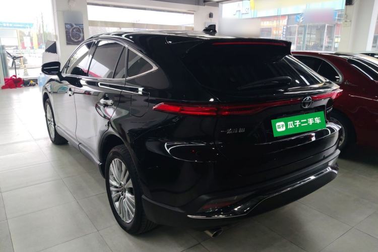 Used Toyota Harrier 2022 2.0L CVT Two-Wheel Drive Deluxe Edition

