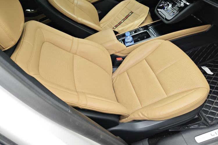 Used Lincoln Corsair 2021 2.0T Two-Wheel-Drive Luxury Edition Right Front Seat