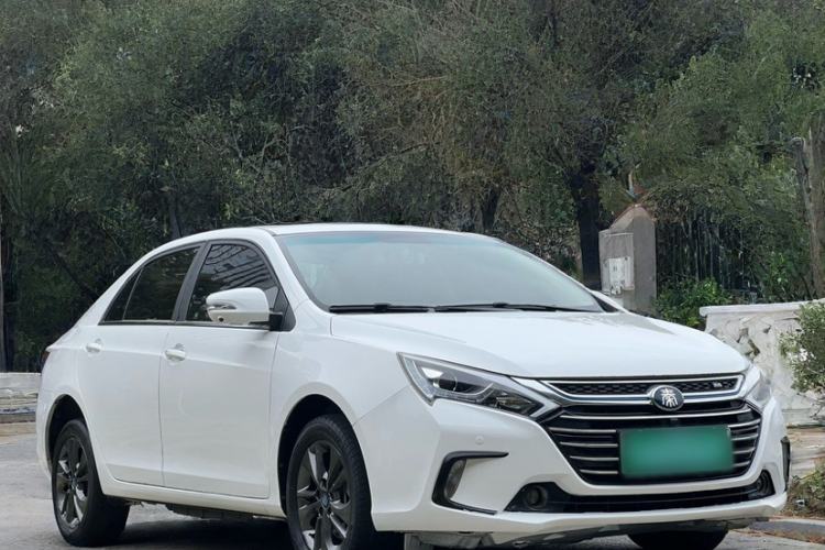 Used BYD Qin New Energy 2017 1.5T Luxury Model Exterior 1
