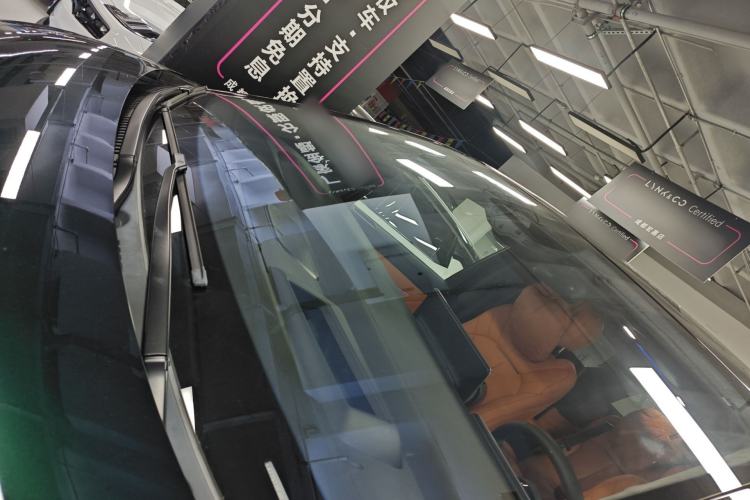 Used Geely Galaxy LEVC L380 2024 140-Degree 6-Seater All-Wheel-Drive Ultra Roof