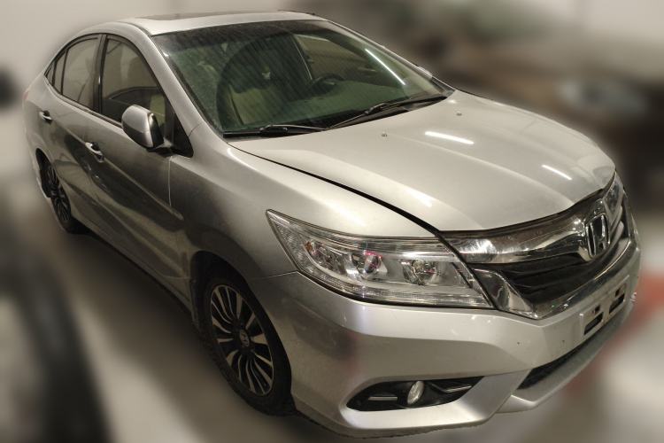Used Honda Crider 2013 1.8L automatic luxury edition Front Right 45 Deg
