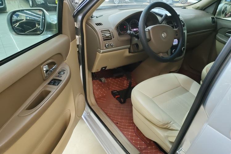 Used Buick GL8 2014 2.4L Classic Edition