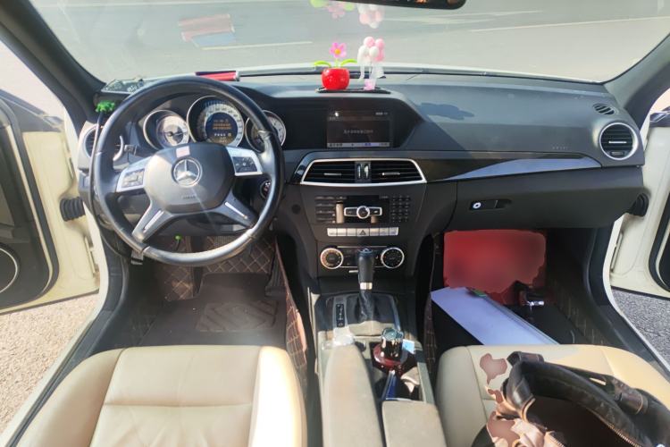 Used Mercedes-Benz C-Class 2011 C 200 CGI Fashion Model