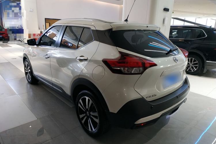 Used Nissan Kicks 2017 1.5L CVT Smart Drive Edition Exterior 1