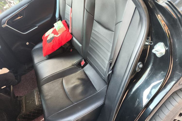 Used Toyota Wildlander 2020 2.0L CVT Four-Wheel Drive Premium Edition