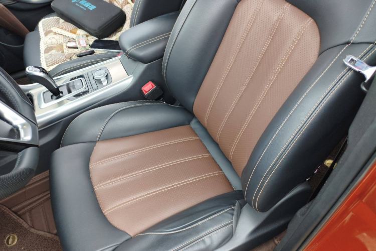 Used BYD Song New Energy 2017 Song DM 1.5TID All-Wheel Drive Prestige Model Left Front Seat