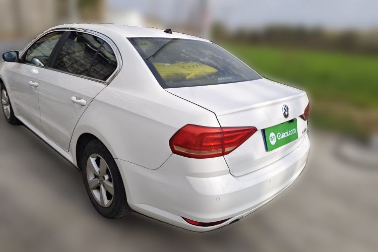 Used Volkswagen Lavida 2015 1.6L Automatic Fashion Edition