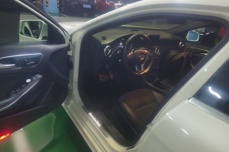 Used Mercedes-Benz A-Class 2015 A 200 Sport Edition Driver Seat