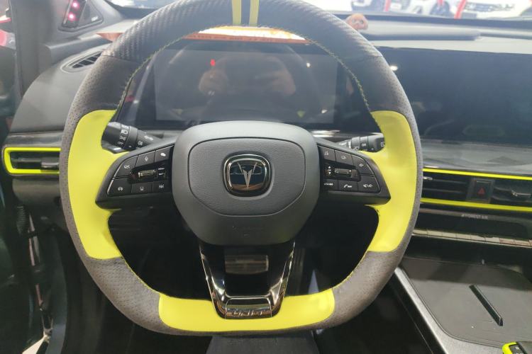 Used CHANGAN UNI-T 2022 1.5T Sport Edition Flagship Version Steering Wheel