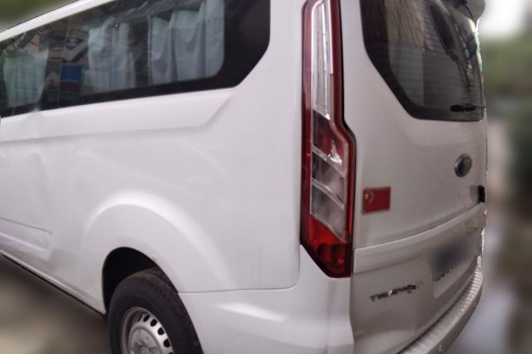 Used Ford Transit 2021 2.0T Diesel Manual Advanced Commercial Traveler Mid-Chassis Mid-Roof 9-Seater China VI
