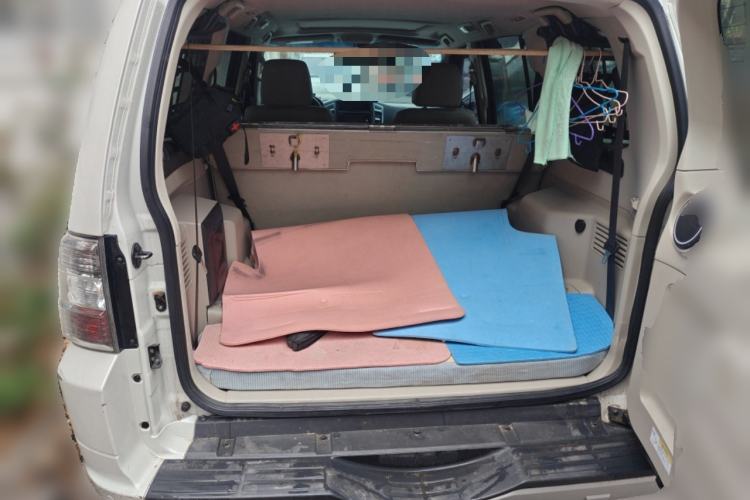 Used Mitsubishi Pajero  Trunk