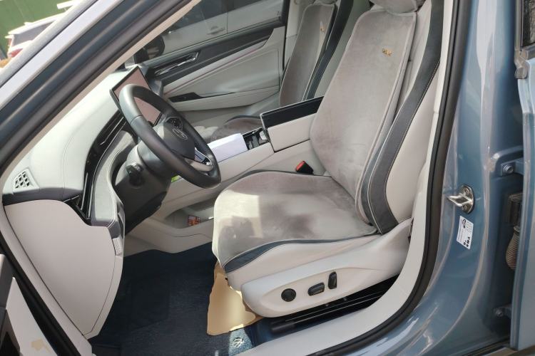 Used Volkswagen ID.7 VIZZION 2024 First Edition Left Front Seat